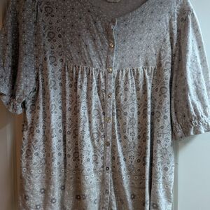 Lucky Brand Light Gray Patterned Blouse